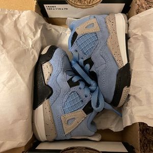 Jordan 4 Retro